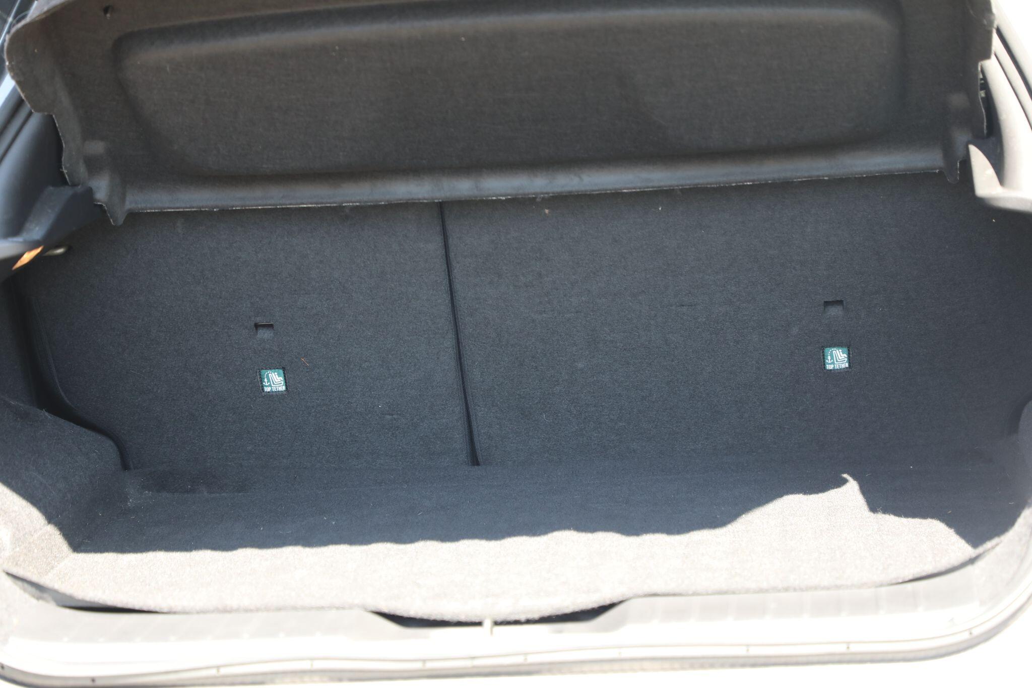 Large vehicle image